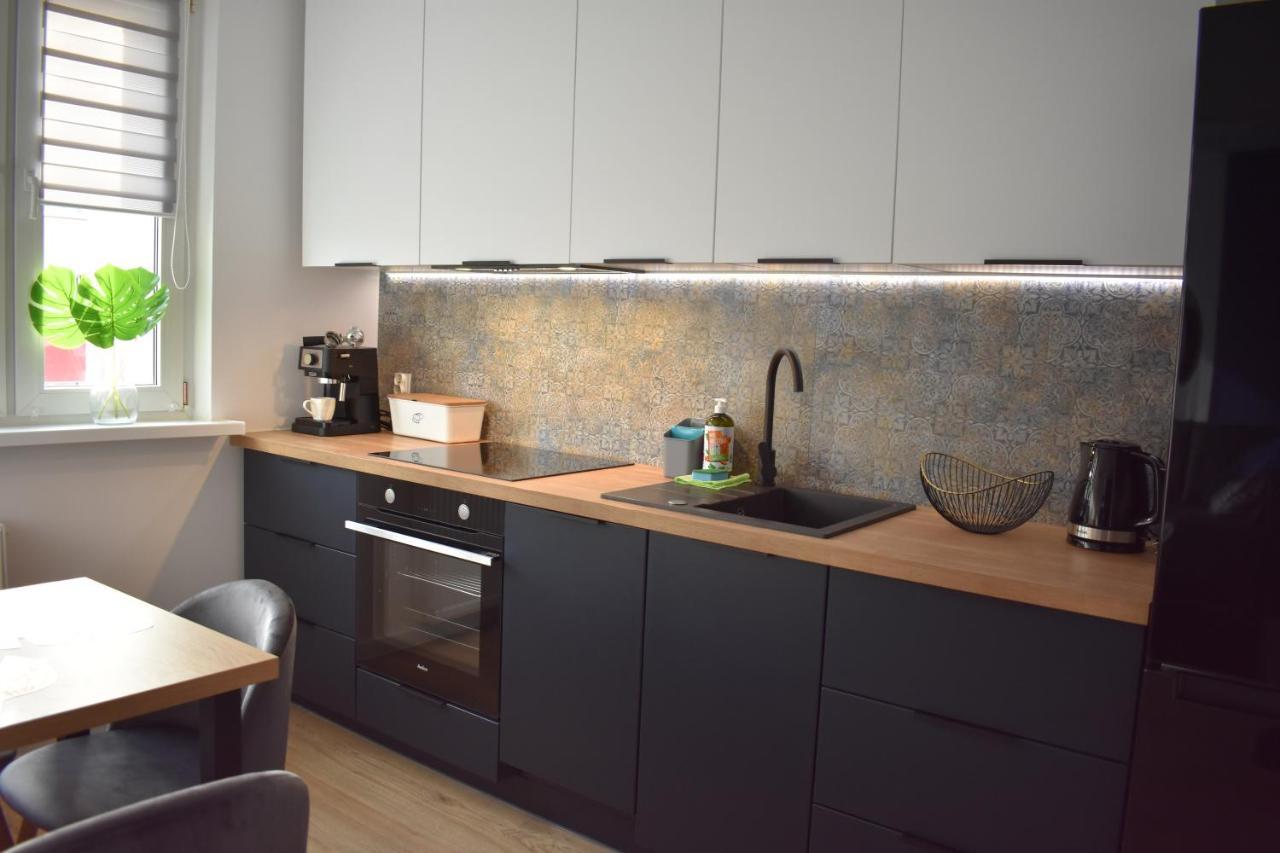 Apartament W Centrum Przy Parku Na Wyspie ピワ エクステリア 写真